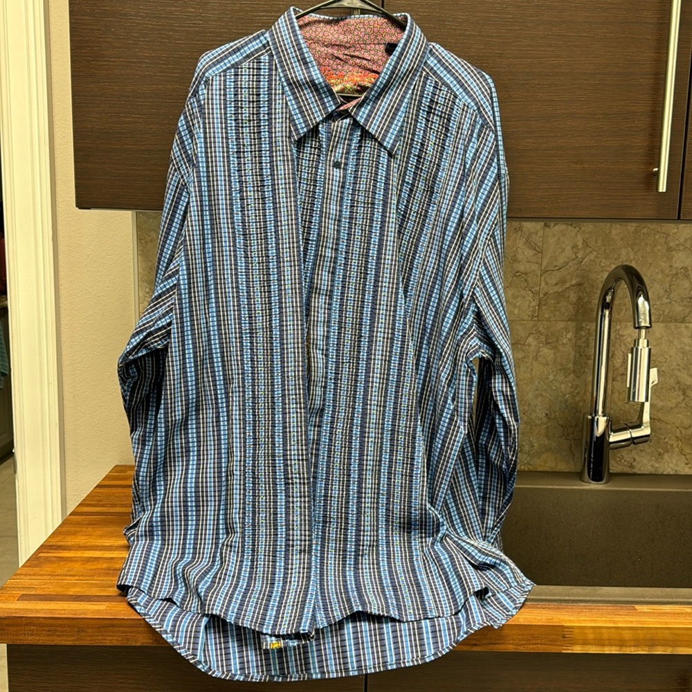 Robert Graham 4xl